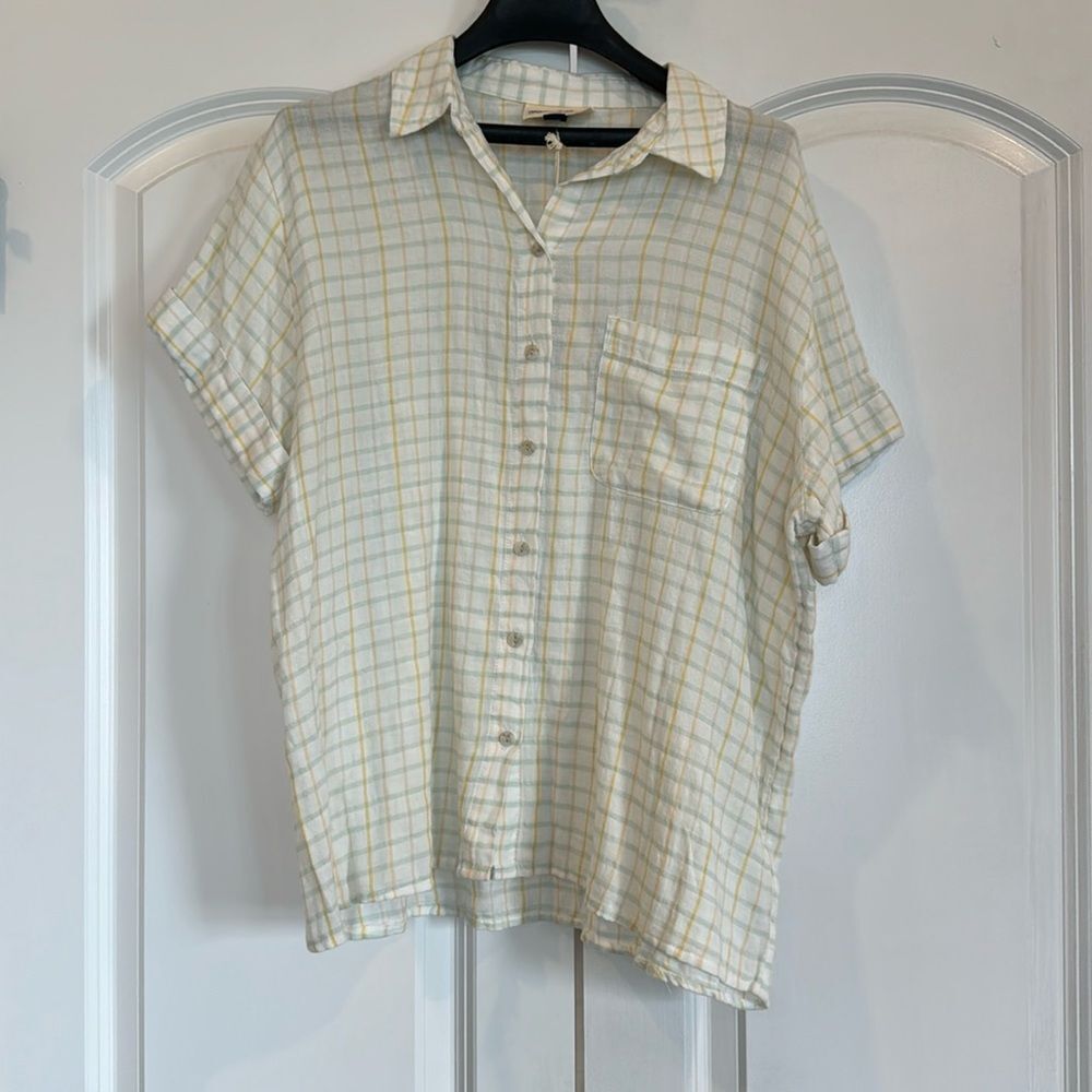Universal Thread Cotton summer plaid button down shirt